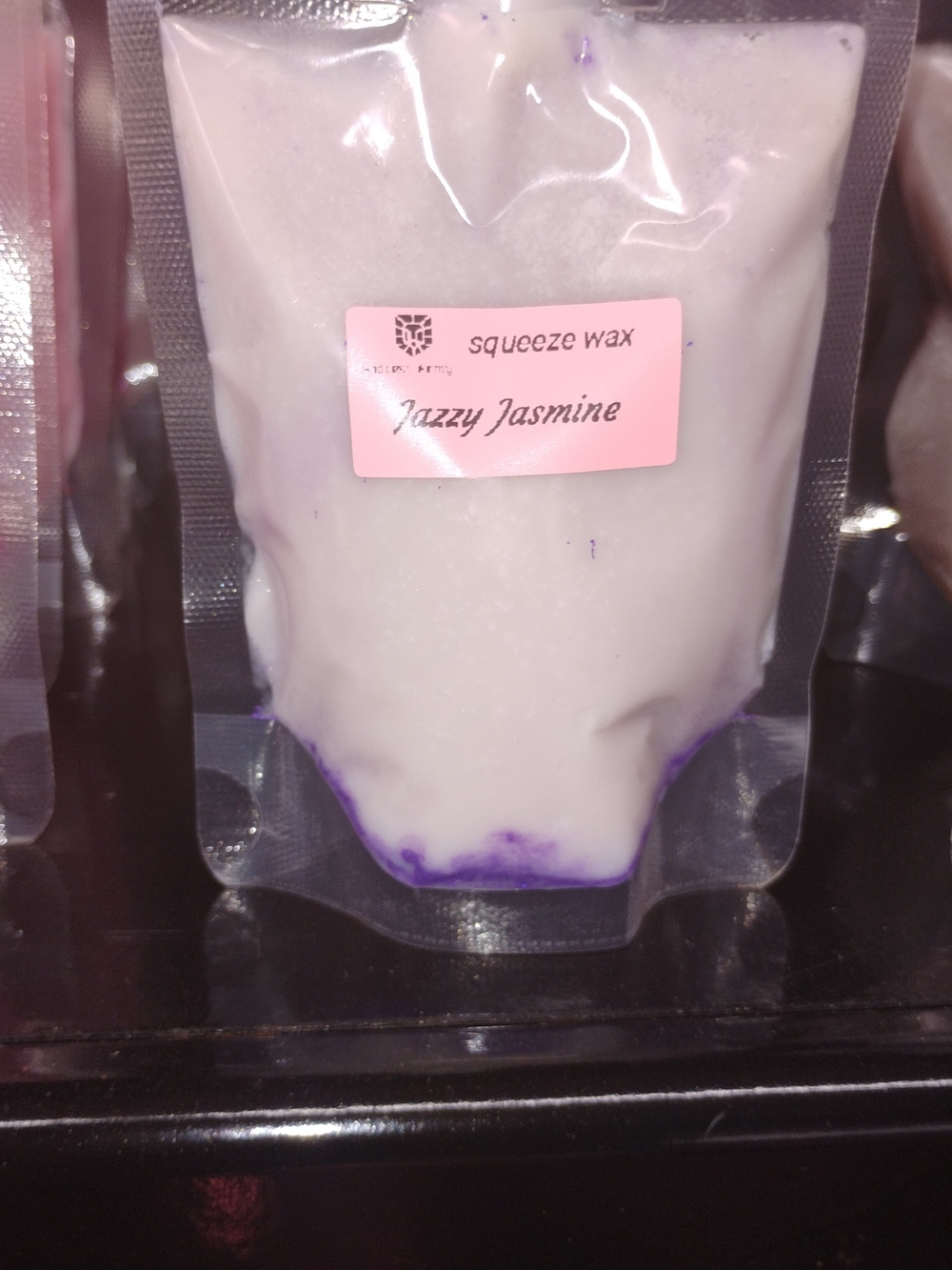 Squeeze Jazzy Jasmine Scented Candle Pouch - White with Purple Accent